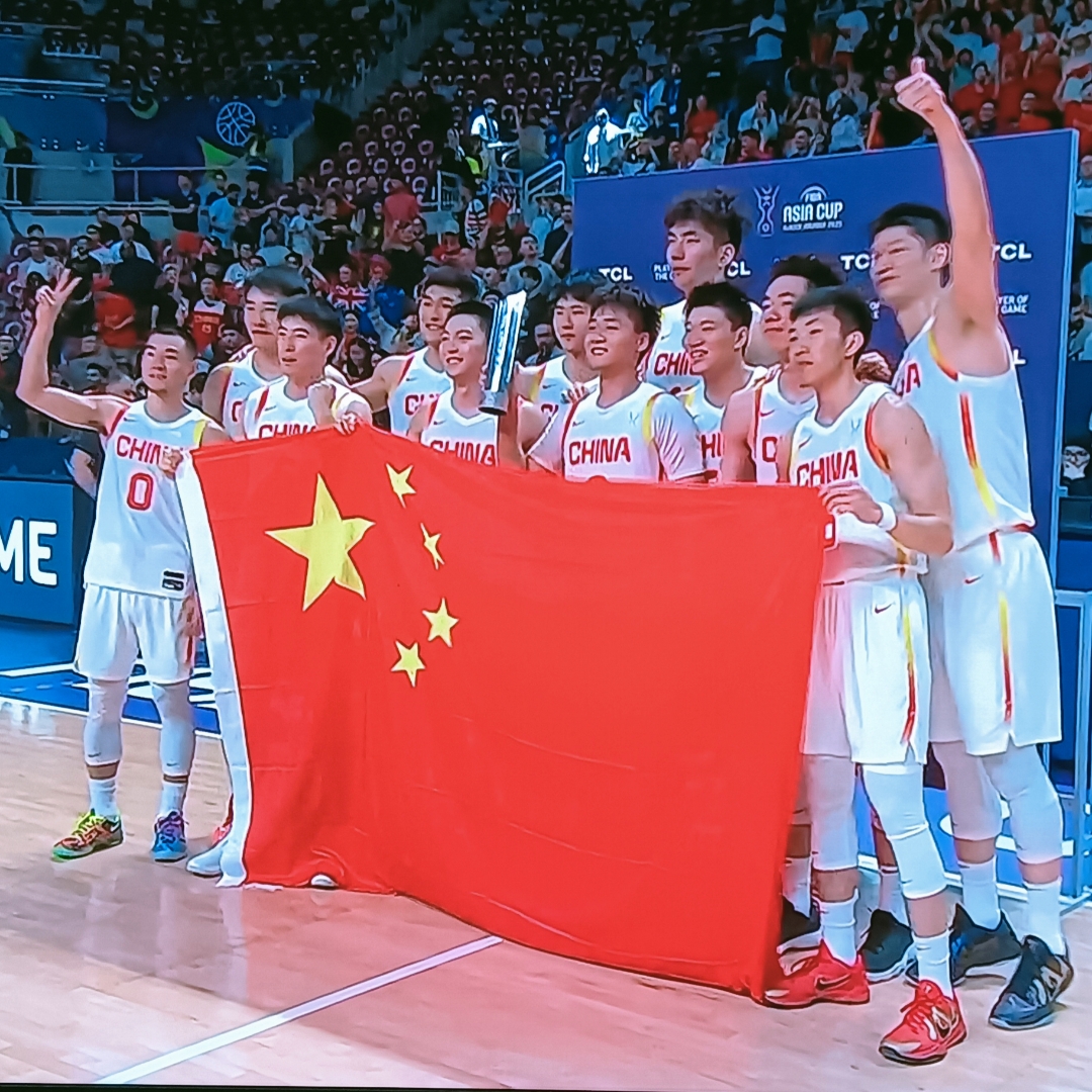 球员们如何尽力为球队在比赛中取得胜利英语 球员们如何尽力为球队在比赛中取得胜利英语